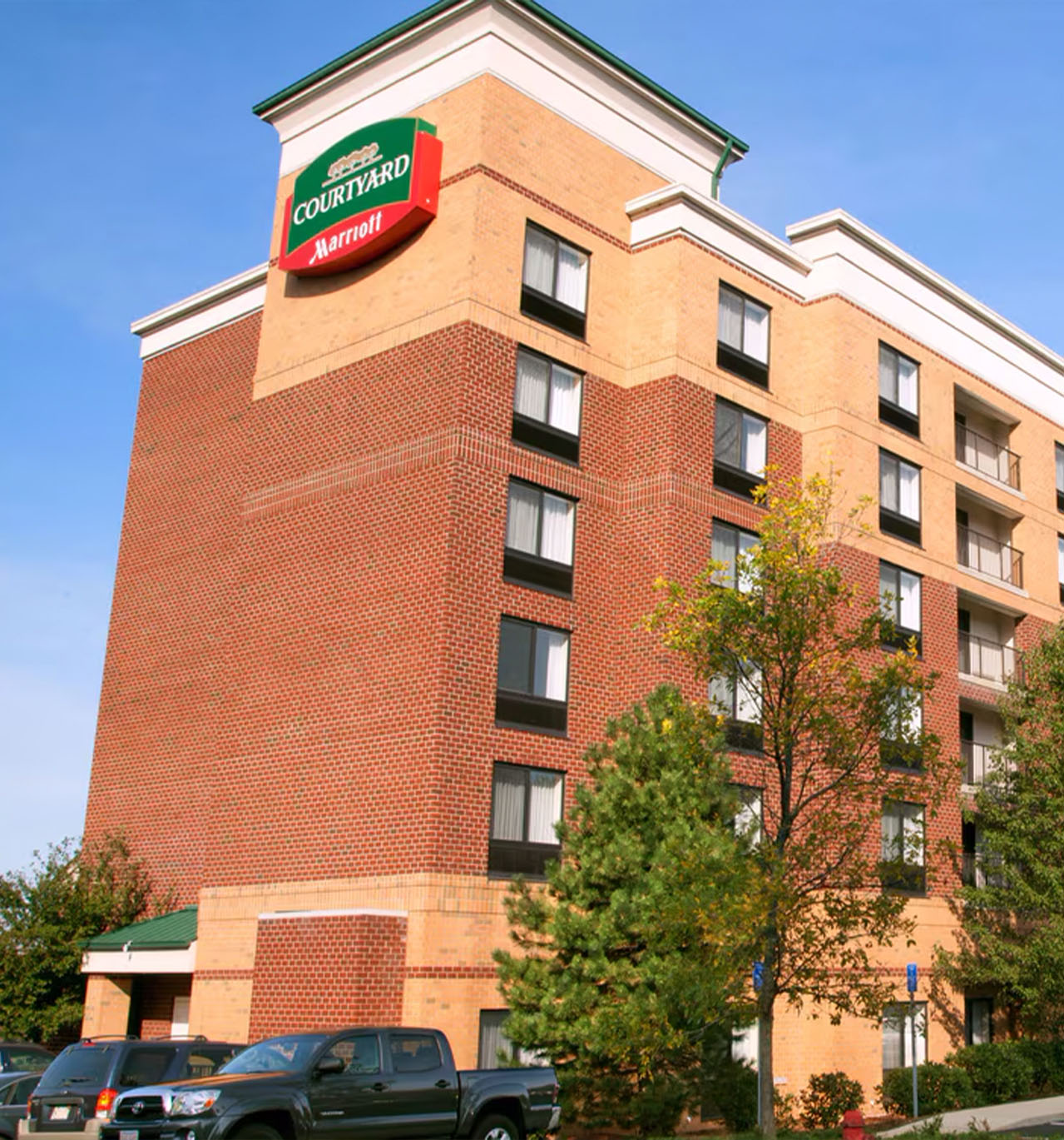 Courtyard Marriott - Woburn