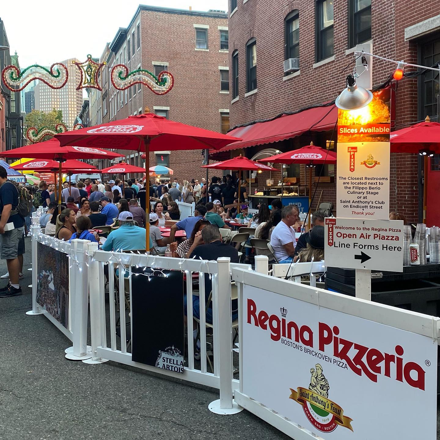 Regina Pizzeria Open Air Piazza